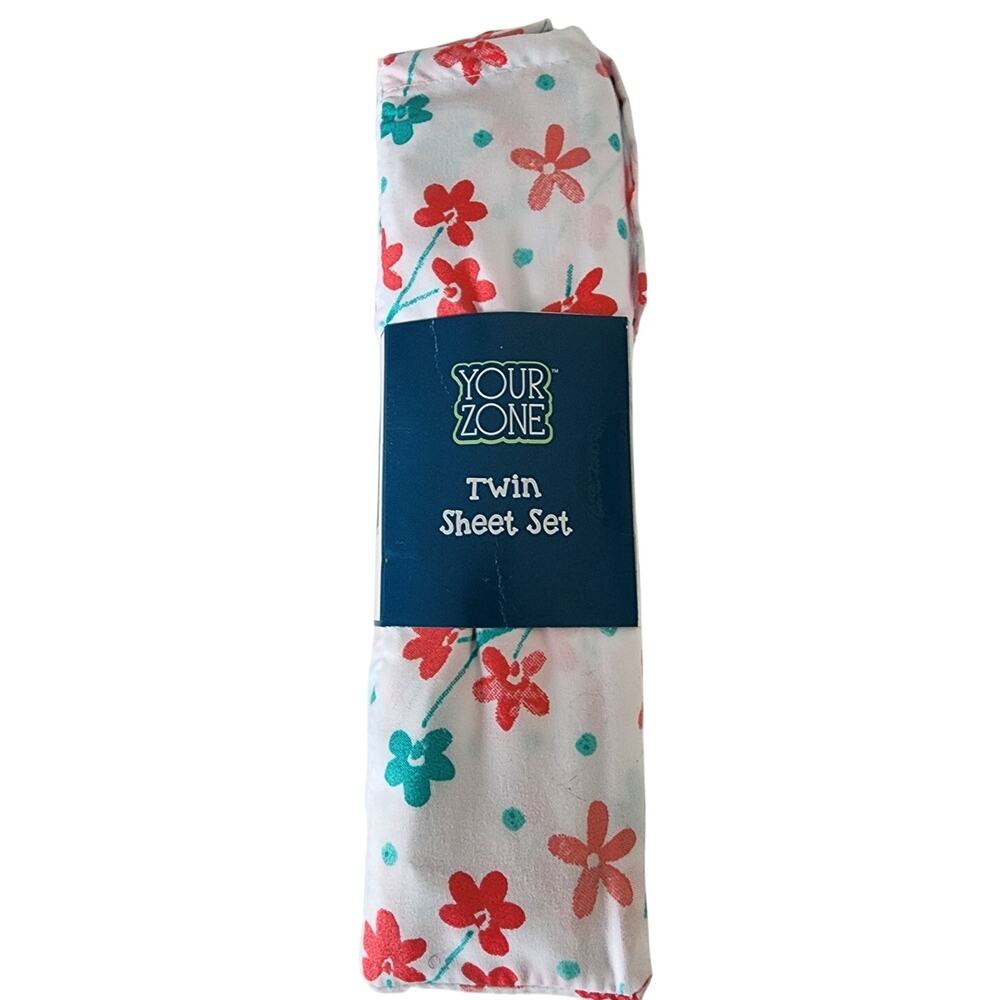 Your Zone Super Soft Sheet Set Twin 3- Piece Red & White Floral Microfiber NEW - Picture 4 of 4